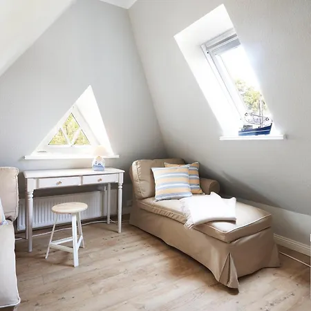 Haus Eiderstedt 1 Hébergement de vacances Wyk auf Föhr